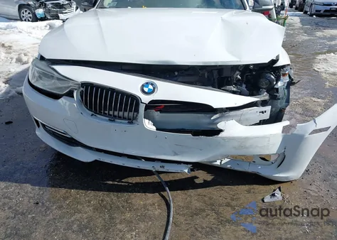 2013 BMW 328I xDrive z USA, uszkodzony, nr VIN WBA3B3G54DNP38397